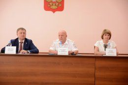 Пресс-конференция «Проект о перспективах создания федерального центра «Детский автогород»  прошла сегодня, 15 июня в Управлении УГИБДД МВД России по Омской области.