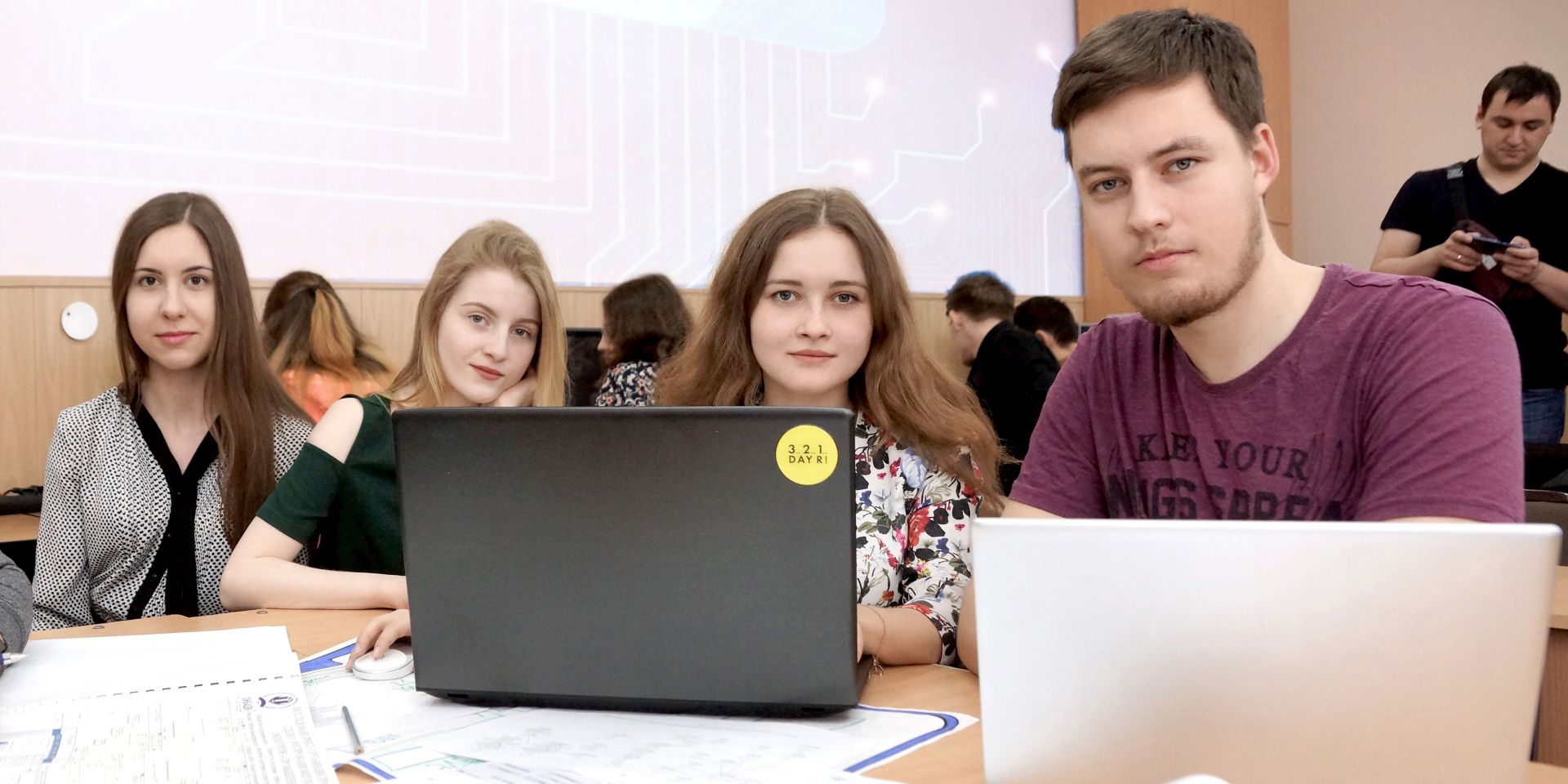 Регистрация  выпускников школ и колледжей на олимпиады СибАДИ по информатике