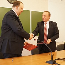 СибАДИ и Сибстрин подписали соглашение о стратегическом партнерстве